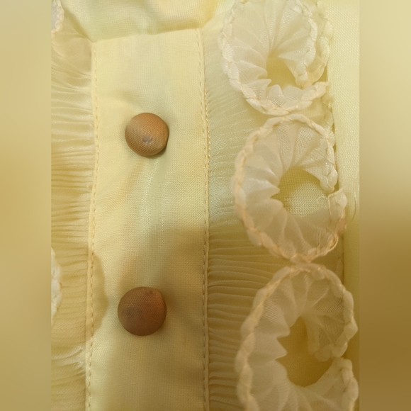 Vintage, floral, long sleeved, maxi dress with ruffle and bow details - Picture 12 of 13